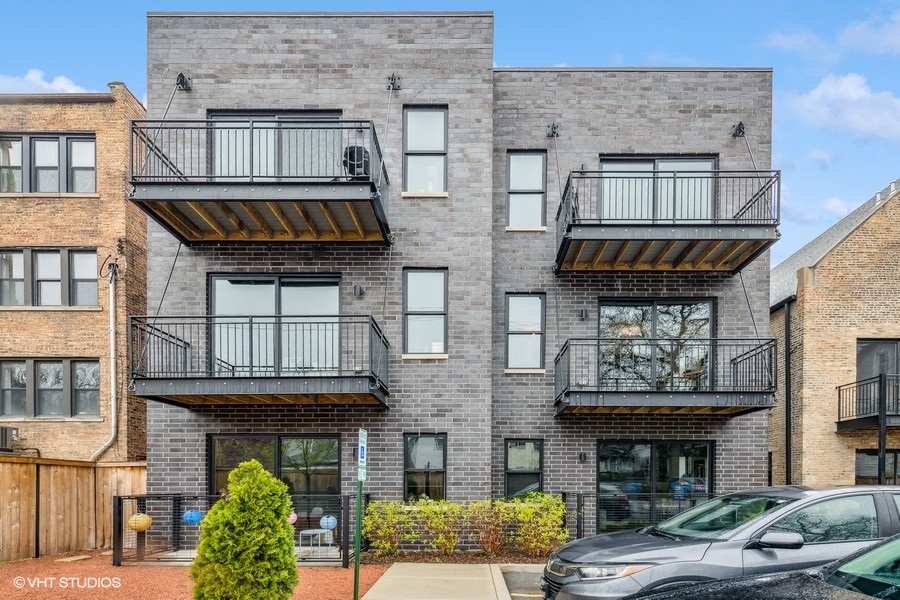 1847 Humboldt #105 - EXT-REAR