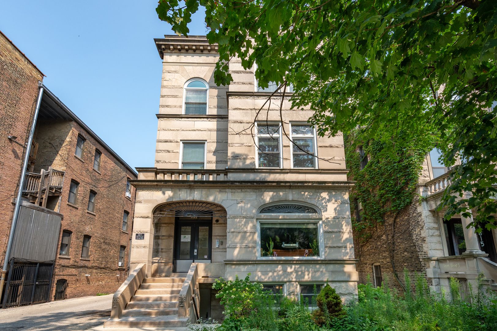 3817 N Fremont St – 3R, Chicago, IL 60657