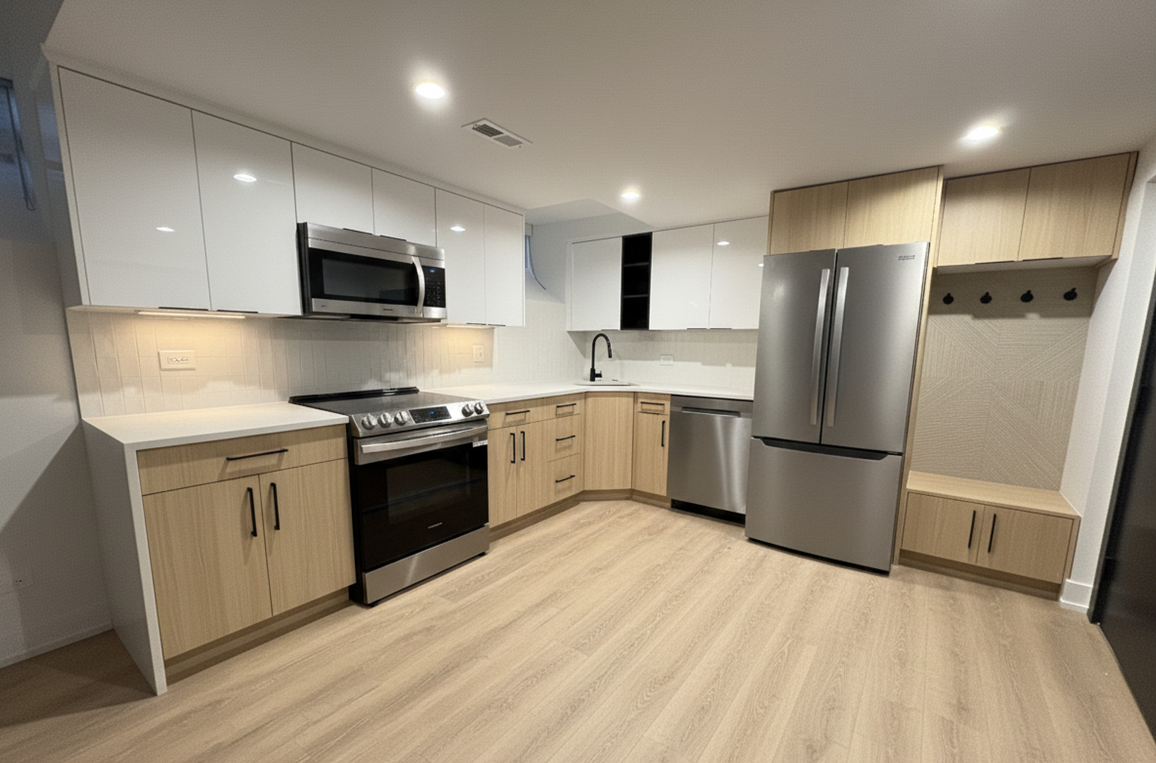 1875 N Dayton St - GF, Chicago, IL 60614