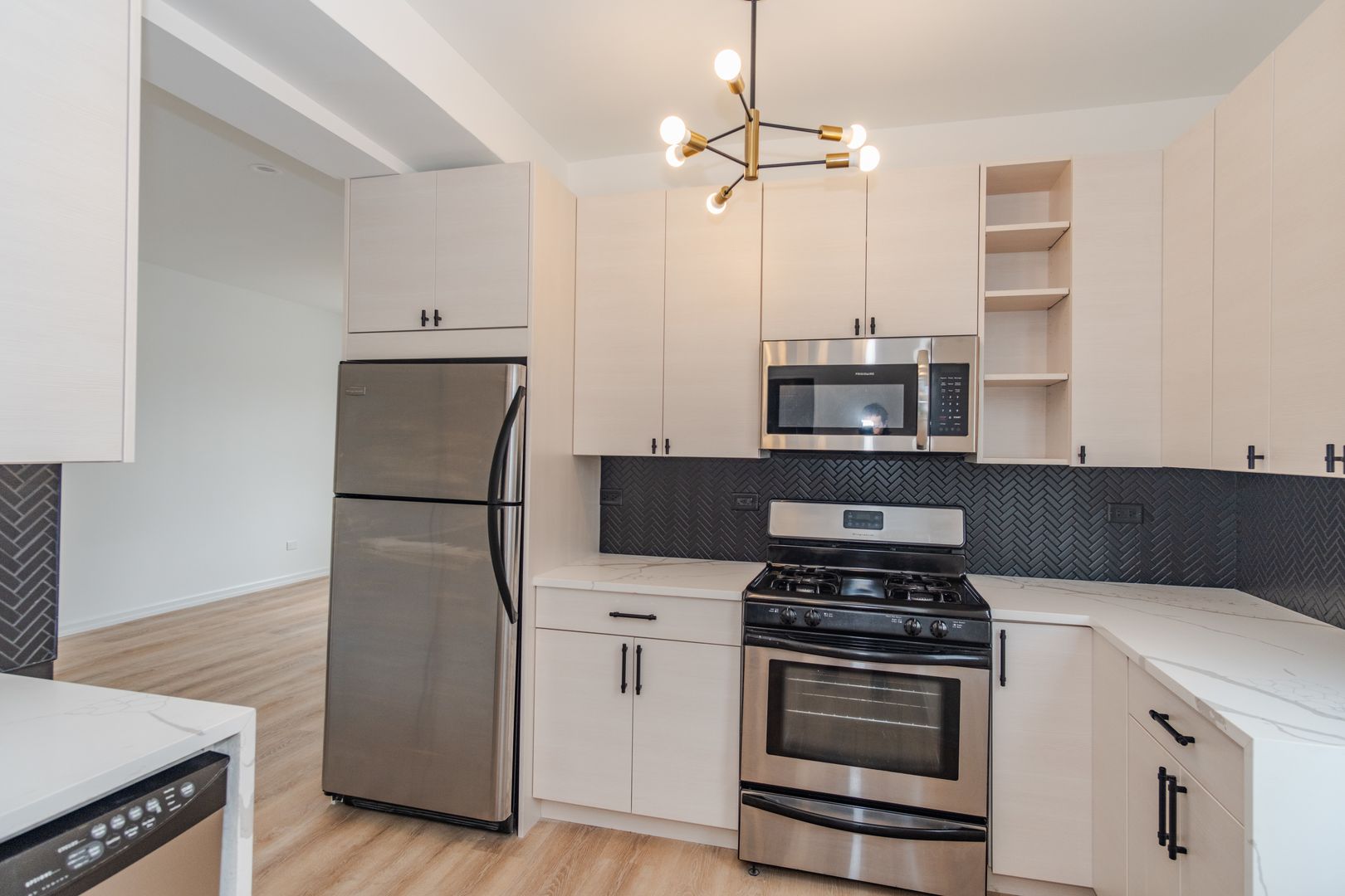 1330 N Artesian -1R, Chicago, IL 60622